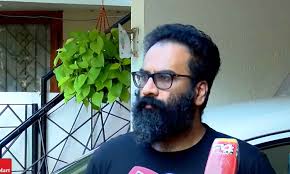 പപ്പയെ ഇത്രയും ദുർബലനായി ഇതുവരെ കണ്ടിട്ടില്ല'; അനിൽ ആന്റണിയുടെ തീരുമാനം  ദുഃഖകരം: അജിത് ആന്റണി