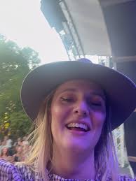 August was wild!!!!!!!! 🏹🥹💕, #singer #artist #singersongwriter  #julialeon #thunfest #mühlehunziken #tors