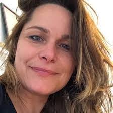 Linda Goeman's Instagram, Twitter & Facebook