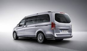 Fur Tennisprofi Roger Federer Ist Die Mercedes Benz V Klasse Das Perfekte Familienauto Mercedes Benz Mercedes Autos