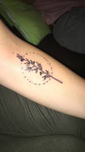 Getting a new tattoo can be exciting, but not if you wake. Tattoo Olivenzweig Olivenzweig Tattoo Olivenzweige Zweige
