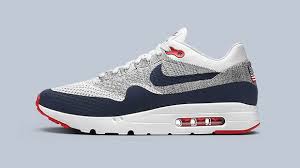 Off white x nike tanjun; Nike Flyknit Qu Est Ce Que C Est Gentleman Moderne