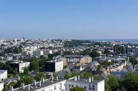 Brześć nad bugiem), is a city (population 350,616 in 2019) in belarus at the border with poland opposite the polish city of terespol, where the bug and mukhavets rivers meet. Urlaub In Der Bretagne Die Hafenstadt Brest