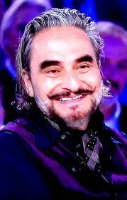 Der vom bundesamt für kultur (bak) verliehene preis ist mit 100'000 franken dotiert. Stephan Eicher Biography And Movies