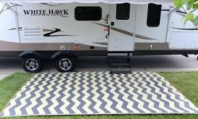 Made of uv coated polypropylene for weather and fade resistance. 15 Best Rv Patio Mats Reviewed And Rated In 2021 Rv Web
