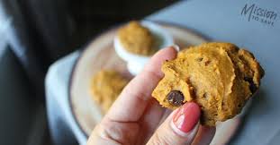 Combine your white cake mix, egg whites, and greek yogurt together in a large bowl until well mixed. Cake Mix Pumpkin Cookies Recipe Easy Soft 2 Points Mission To Save