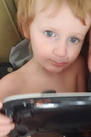 Il piccolo samy starebbe bene e sarebbe accudito da alcuni famigliari del padre che lo ha portato via senza dire nulla. Scomparso Bambino Ritrovato Insieme Ai Suoi Cani Lo Hanno Protetto