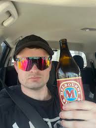 I do love my Melbourne, but I got a slab of these “lagers” for the family  XR6mas party. It'd be nice to share a wank with the relo's.