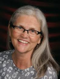 Elizabeth Dirks's Instagram, Twitter & Facebook