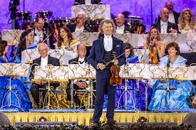 André Rieu - André Rieu added a new photo.