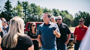 Why Executives Around the Country Turn to a Maine Lumberyard for Lessons in  Leadership