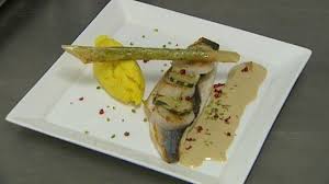 140€ par adulte, 110€ pour les adolescents entre 12 et 17 ans, 70€ pour les. Il Vous Reste 24 Heures Avant Le Diner De La Saint Sylvestre Et Vous N Avez Toujours Pas L Idee Qui Regalera Vos Papilles Et Cel Alimentation Le Diner Pistache