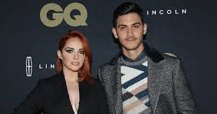 He is known for his work in mexican telenovela atrévete a soñar, beside danna paola and eleazar gómez. Dark Desire Star Alejandro Speitzer Has A New Leading Lady In His Life Tg Time