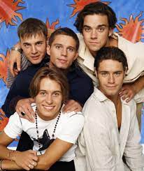 Robert peter williams (born 13 february 1974) is an english singer and entertainer. Gary Barlow Deutet An Take That Kommen Zuruck Mit Robbie Williams Musik Bild De