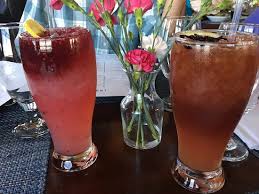In a medium bowl, combine the pineapple, mango, red onion, scallions, jalapeño, cilantro, chives, and lime juice. Burger Fish Tacos Beer Batter Fish And Chips Fried Calamari Ribs Pomegranate Blackberry Hi Picture Of The Lake Chalet Seafood Bar Grill Oakland Tripadvisor