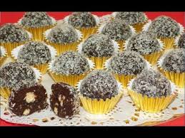 حلوة رهييبة بل خطييرة بالجلجلان والكوكاو وبدون بيض و تذوب في الفم Youtube Mini Cupcakes Food Desserts
