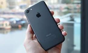 The apple ceo calls it the 'best iphone ever'. Iphone 7 Review How Good Can A Phone Be If The Battery Doesn T Even Last A Day Iphone 7 The Guardian