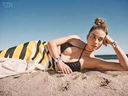 Uc browser download 32 bit download : Annie Murphy Alexis From Schitt S Creek Celebs