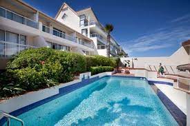 This Beachfront Hotel In Blouberg Western Cape Offers Comfortable Self Catering Or Fully Inclusive Accommodatio Beachfront Hotels Beach Hotels Bloubergstrand