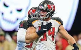 Carl nassib, a defensive lineman with the las vegas raiders, became the first active nfl player in league history to announce that he is gay. Kqttg4d2ddhkgm