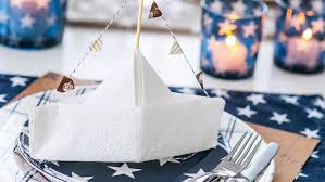 Faites votre choix parmi la multitude de idéal pour les grands événements et tables de cérémonies : Pliage De Serviette Facile Pour Decorer Une Table Fete Magnifique