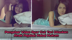 Ariel Cut Tari – Telegraph