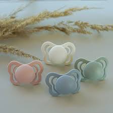 Ty ngậm núm dẹt Silicone BIBS Pacifier Couture Size 1 từ 0-6 tháng tuổi,  Vanilla - Bibs Việt Nam