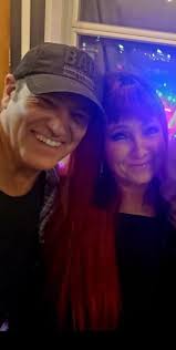 Happy anniversary to a loving partner