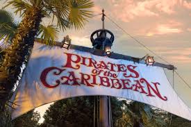 The park is based on a formula pioneered by disneyland in california and further employed at the magic. Wiedereroffnung Der Attraktion Pirates Of The Caribbean Themenpark De