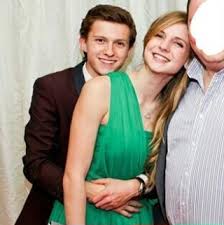 ️ watch the latest video from tom holland (@lando_holland). Tom Holland With His Ex Girlfriend Elle Lotherington Celebrities Infoseemedia