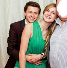 Discover our unique race used f1 car parts for sale available from the best sellers worldwide. Tom Holland With His Ex Girlfriend Elle Lotherington Celebrities Infoseemedia