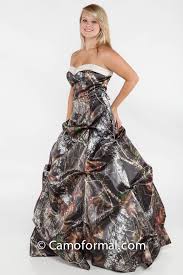 Mossy Oak Wedding Dresses 3771 Gabby Aline Pickup Dress With Sweetheart Band And Rhinestone Camo Wedding Dresses