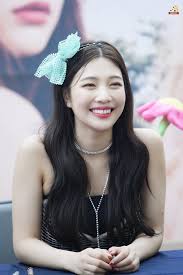 In light of her successful solo album hello release, red velvet 's joy joined sbs power fm 's cultwo show as a special guest! Red Velvet S Joy Reveals The First Impression Her Members Had Of Her Kissasian