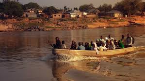 Scores missing and feared dead after boat carrying 165 sinks on Niger River  in Nigeria - ABC News