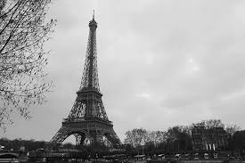 Menara eiffel merupakan sebuah menara besi yang dibangun di champ de mars di tepi sungai seine di paris. Menara Eiffel Abu Abu Hitam Putih Vintage Kesedihan Paris Perancis Pikist