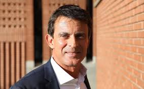 Manu est né à barcelone et il n'a pris la nationalité française qu'à 18 ans et ce croit autoriser pour cette raison à devenir maire de barcelone… Manuel Valls Demande Aux Habitants D Evry De Comprendre Son Depart Pour Barcelone Le Parisien