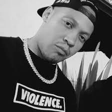 Sean Biggs's Instagram, Twitter & Facebook