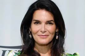 Angie Harmon 'Would Love' to Reprise Her Role as Abbie Carmichael in Law &  Order : 'She Was So Fun'