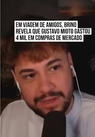 Um touro invadiu a arena do rodeio da Exposição Municipal Agropecuária...