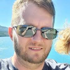 Mark Knobel's Instagram, Twitter & Facebook