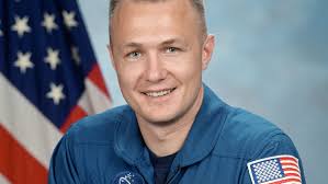 Who's flying in the SpaceX Crew Dragon? Meet astronauts Bob Behnken and  Doug Hurley.