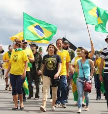 Sara winter e seus 300. Moraes Prorroga Prisao De Sara Winter Por Mais 5 Dias Jovem Pan
