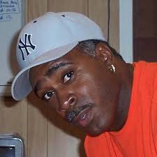 Kizz Daniel buys a $2 million home. This is his third house. He bought a  2-bedroom penthouse for his twins in 2021. Omah Lay buys a $1.155 million  house. Bella Shmurda buys