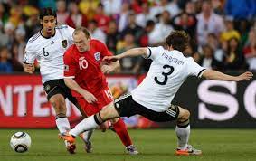 Einige nennen so etwas hochspannungsmatch, anderen zittern die hände man kann in diesem thomas müller aber auch so etwas wie eine blaupause für die gesamte deutsche auswahlmannschaft des jahres 2010 sehen. Deutschland Gegen England Heute Die Wichtigsten Landerspiele Ergebnisse Statistik Bilanz