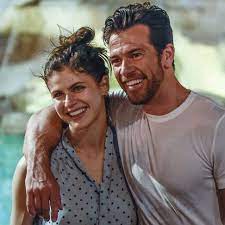 Alexandra daddario introduced the world to her boyfriend andrew form in a new instagram picture. Lsi Eie Alexandra Daddario Alexandra Couple Photos