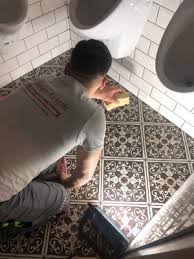 Durch eine abgebrochene ausbildung zum/zur maurer/in haben. Fliesen Platten Und Mosaikleger Fliesen Kusak Uetersen
