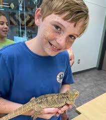 Greta Davidson's Instagram, Twitter & Facebook