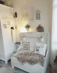 Love This Bench It Would Look Super Cute In An Entry Way Farmhouse Entryway Zimmer Gestalten Shabby Chic Dekoration Alte Betten