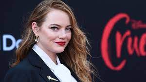 She is the recipient of various accolades, including an academy award, . Hollywood Star Emma Stone Ihre Tochter Heisst Wie Sie