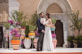 Taormina wedding planner bows and bouquets. Wedding Planner In Sicily